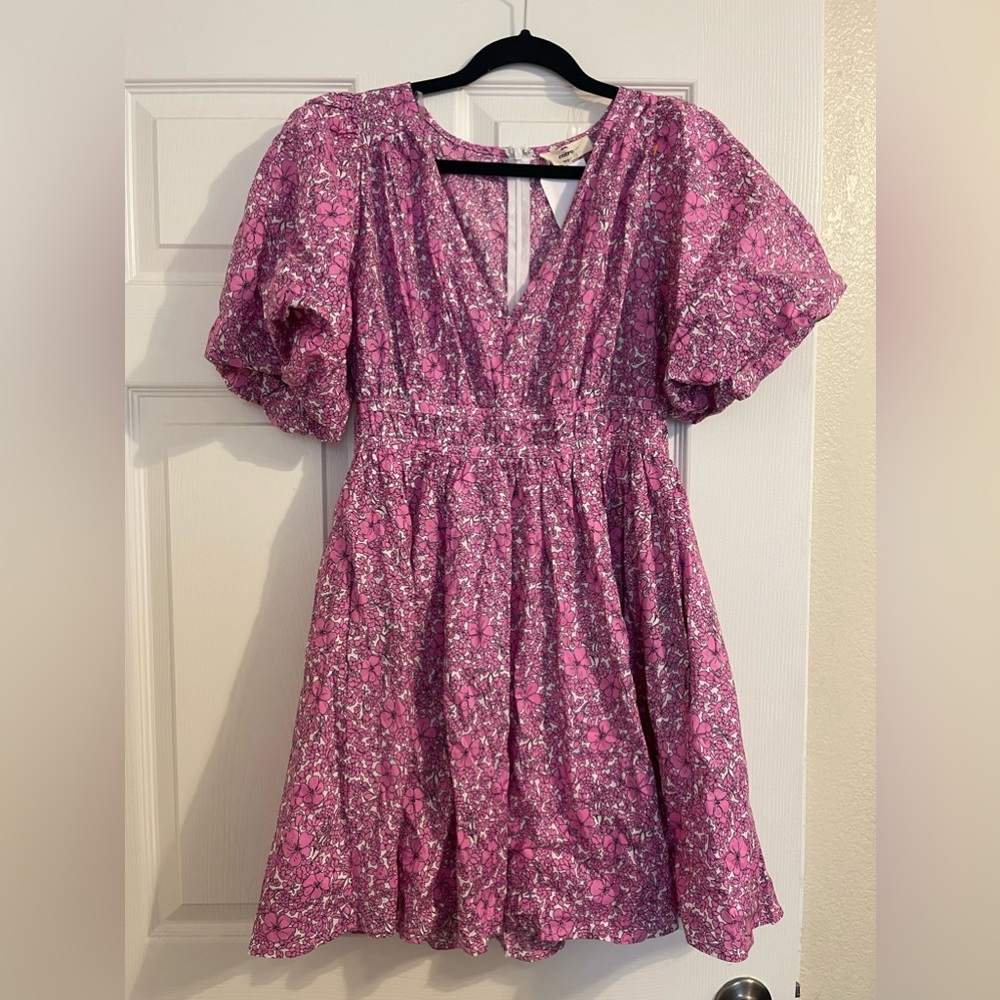 Pink floral dress with puff sleeves Large